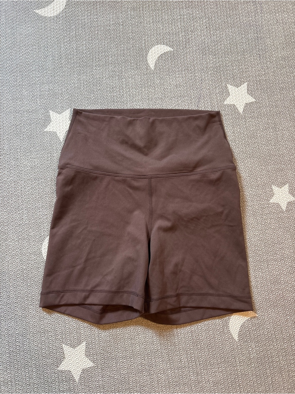 Yogalicious High-Waist Bike Shorts in Dark Brown